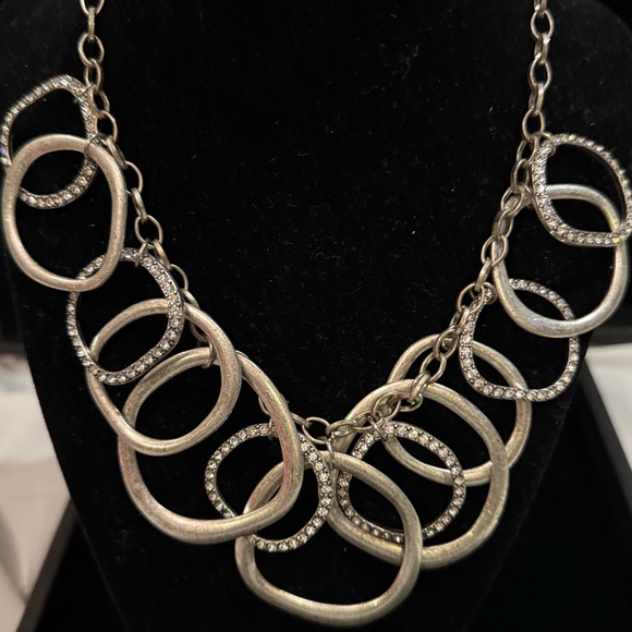 Premier Designs Jewelry Silver Bling chain Necklace - Picture 2 of 6